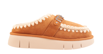 Mou Bounce Clog Metal Logo cognac Slipper